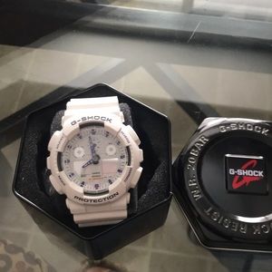 G-shock Casio watch white with purple accents